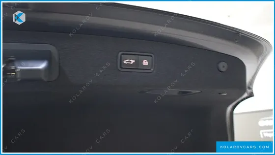 GENESIS EQ900 3.8 GDI AWD