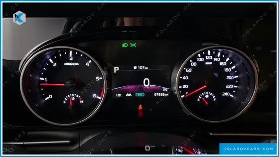 KIA CARNIVAL 9-SEATER PRESTIGE