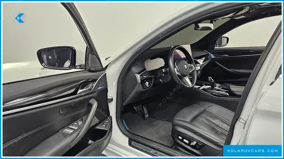 BMW 5 SERIES 530E M SPORT