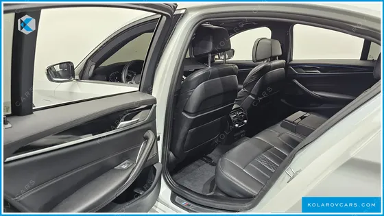 BMW 5 SERIES 530E M SPORT