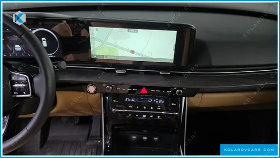 KIA CARNIVAL GASOLINE 9-SEATER SIGNATURE