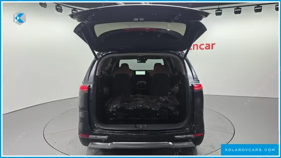 KIA CARNIVAL GASOLINE 9-SEATER SIGNATURE