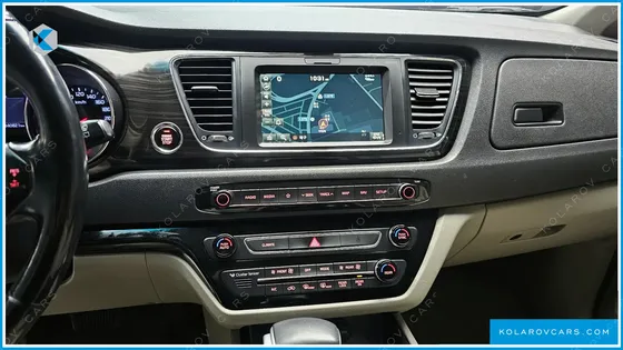 KIA CARNIVAL 9-SEATER PRSTIGE