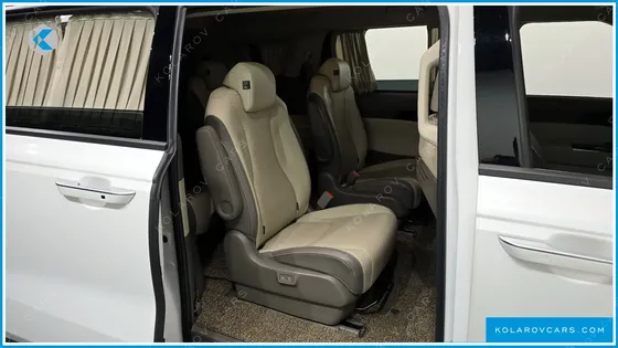 KIA CARNIVAL 9-SEATER HI-LIMOUSINE