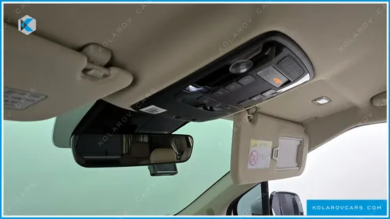 KIA CARNIVAL 9-SEATER HI-LIMOUSINE