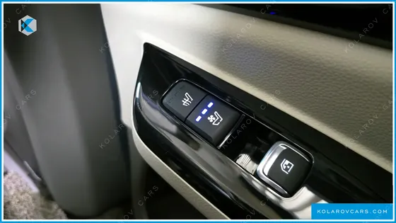 KIA CARNIVAL 9-SEATER HI-LIMOUSINE