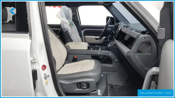 LAND ROVER DEFENDER 130 D300 X-DYNAMIC HSE