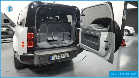 LAND ROVER DEFENDER 130 D300 X-DYNAMIC HSE