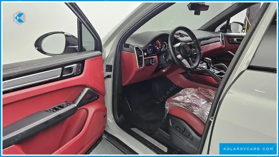PORSCHE CAYENNE 3.0 PLATINUM EDITION