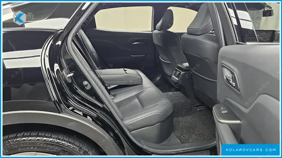 TOYOTA CROWN 2.5 4WD HYBRID