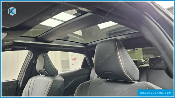 TOYOTA CROWN 2.5 4WD HYBRID