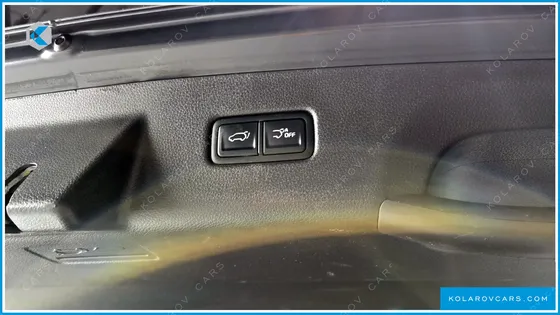 KIA CARNIVAL 7-SEATER SIGNATURE