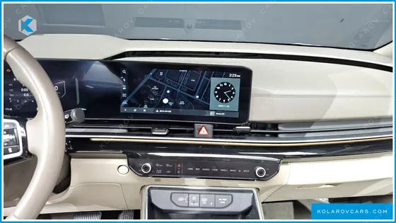 KIA CARNIVAL 7-SEATER SIGNATURE