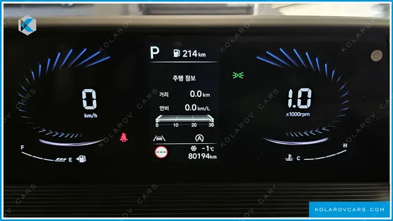 HYUNDAI STARIA TOURER 11-SEATER