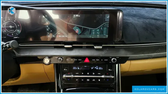 KIA CARNIVAL 7-SEATER SIGNATURE