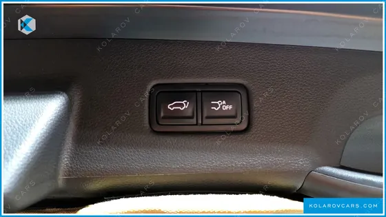 KIA CARNIVAL 7-SEATER SIGNATURE