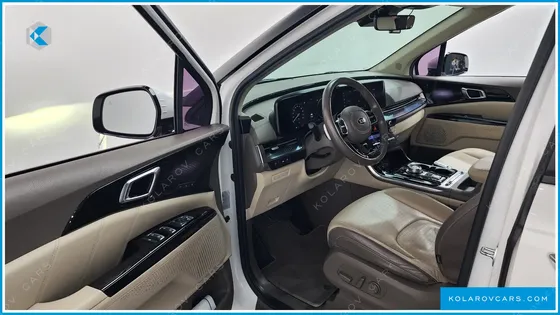 KIA CARNIVAL GASOLINE 7-SEATER HI-LIMOUSINE