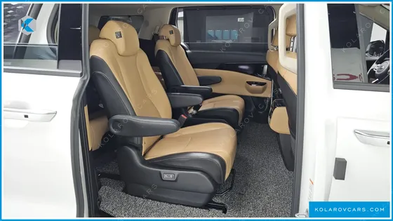 KIA CARNIVAL 9-SEATER SIGNATURE