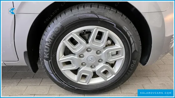 HYUNDAI STARIA L3.5 CARGO 5-SEATER