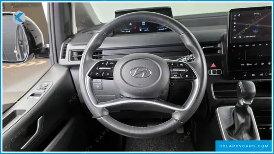HYUNDAI STARIA L3.5 CARGO 5-SEATER