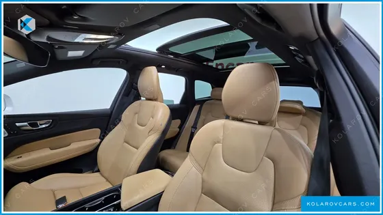 VOLVO XC60 B5 INSCRIPTION
