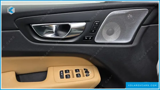 VOLVO XC60 B5 INSCRIPTION
