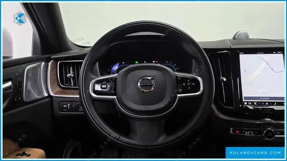 VOLVO XC60 B5 INSCRIPTION