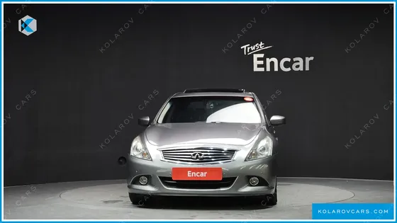 INFINITY G SEDAN LUXURY