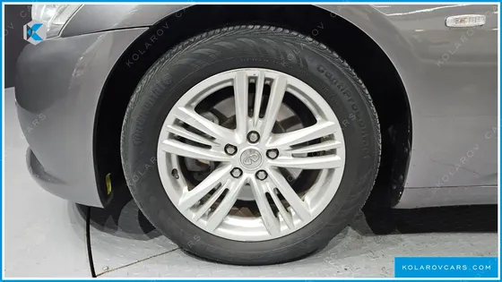 INFINITY G SEDAN LUXURY