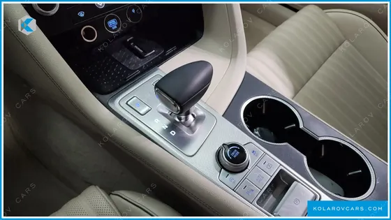 GENESIS G70 GASOLINE 2.5T 4WD