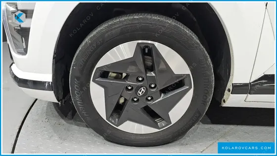 HYUNDAI KONA LONG RANGE