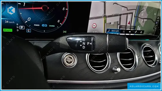 MERCEDES E-CLASS E220D 4MATIC AMG LINE