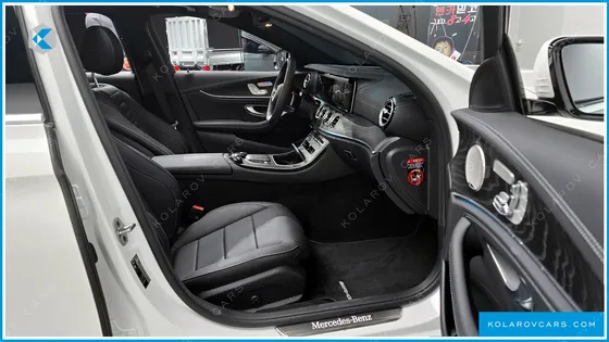 MERCEDES E-CLASS E220D 4MATIC AMG LINE