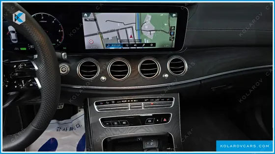 MERCEDES E-CLASS E220D 4MATIC AMG LINE