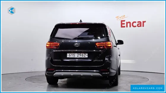 KIA CARNIVAL 7-SEATER LIMOUSINE