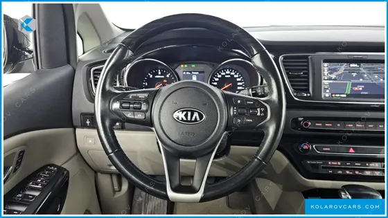 KIA CARNIVAL 7-SEATER LIMOUSINE