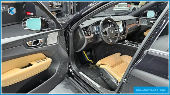 VOLVO XC60 B5 INSCRIPTION