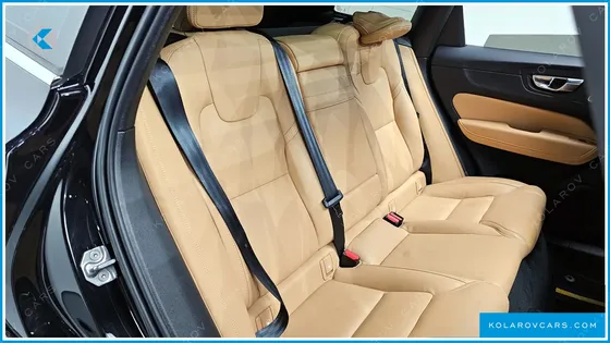 VOLVO XC60 B5 INSCRIPTION