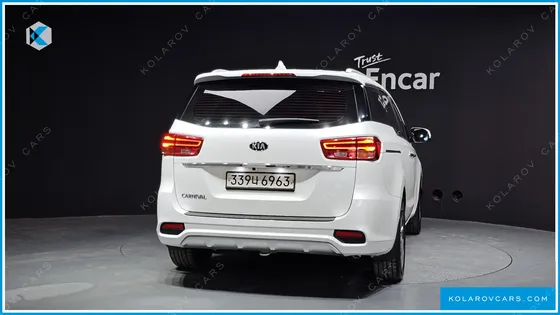 KIA CARNIVAL 9-SEATER PRSTIGE