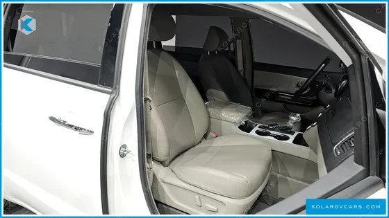 KIA CARNIVAL 9-SEATER PRSTIGE