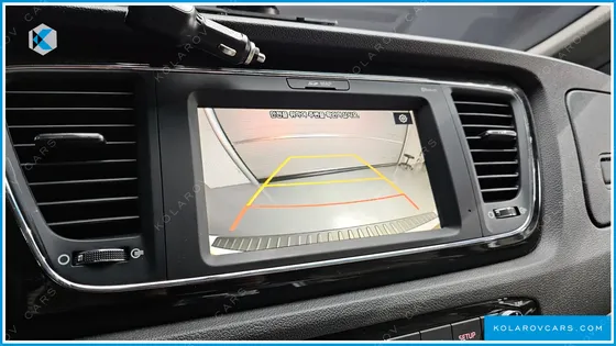 KIA CARNIVAL 9-SEATER PRSTIGE