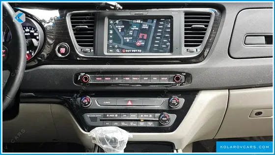 KIA CARNIVAL 9-SEATER PRSTIGE