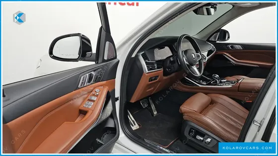 BMW X7 M50I 6STR