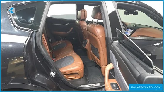 MASERATI LEVANTE 3.0 DIESEL AWD GRANLUSSO