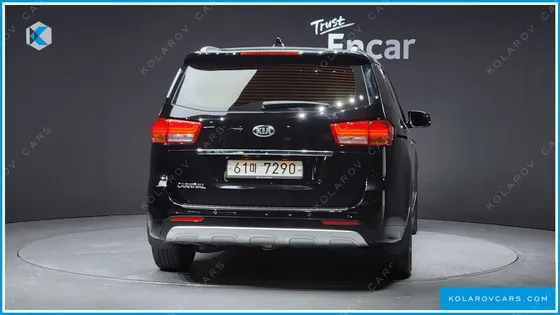 KIA CARNIVAL GASOLINE 9-SEATER NOBLESSE