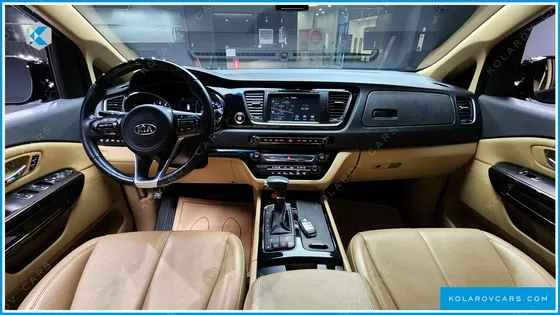 KIA CARNIVAL GASOLINE 9-SEATER NOBLESSE