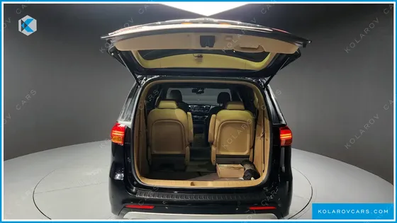 KIA CARNIVAL GASOLINE 9-SEATER NOBLESSE