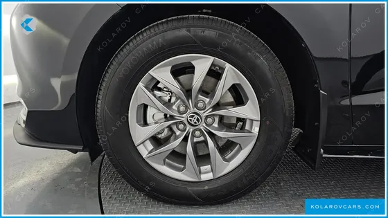 TOYOTA SIENNA 2.5 HYBRID AWD