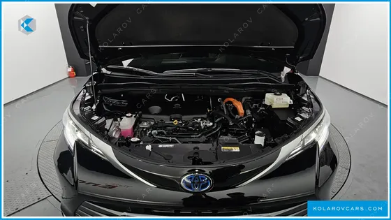 TOYOTA SIENNA 2.5 HYBRID AWD