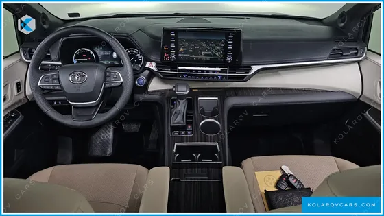 TOYOTA SIENNA 2.5 HYBRID AWD